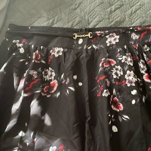 Woman’s floral print flare skirt. Never worn